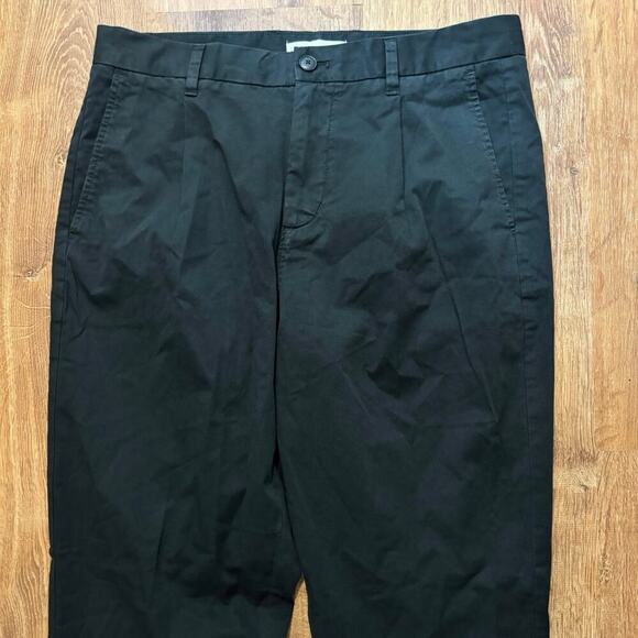NWOT Everlane The Pleated Air Chino In Black Size   32x32 - Picture 5 of 9